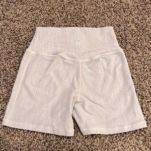 P’Tula Peak Short, 4”, lavender, size medium
